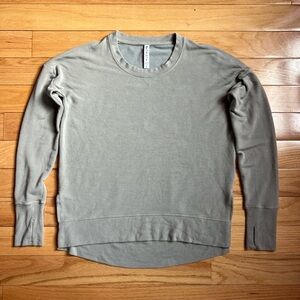 Soft Athleta Long Sleeve!